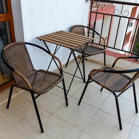 Апартамент 1 Bedroom In Next To The Bulgarian Seashore